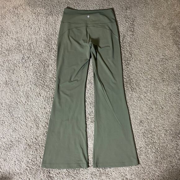 Lululemon Size 12 Groove Super High Rise Flared Pant Nulu 32.5" Army Green - Picture 2 of 6
